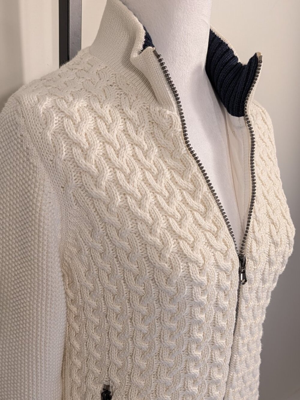 Holebrook Sweden Marianne Windproof Full Zip | Cable Knit | Organic Cotton | S